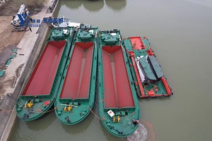 [Hot Item] High Efficiency China Self-Propelled Mud Sand Split Hopper Barge for Lake Transportation