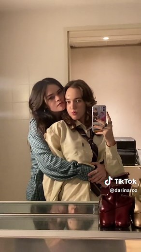 Sofia Silk Lesbian Relationship: A Look into My WLW Girlfriend