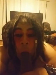 Sucking BBC from grindr 2