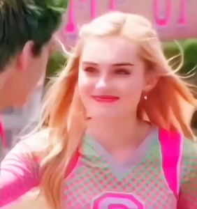 Addison is my favorite Zombies character!👱‍♀️👑💖💚😊🥰📣🎀🤸‍♀️