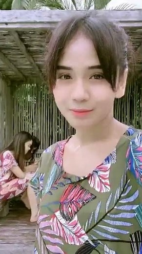 cewek Tiktok pake daster goyang pargoy | tante pemersatu bangsa