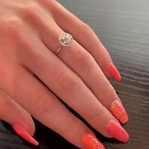 💎 A halo set, round brilliant cut diamond in 18ct white gold, a simply beautiful ring 💍courtesy of Peter Jackson The Jeweller | St George's Shopping Centre