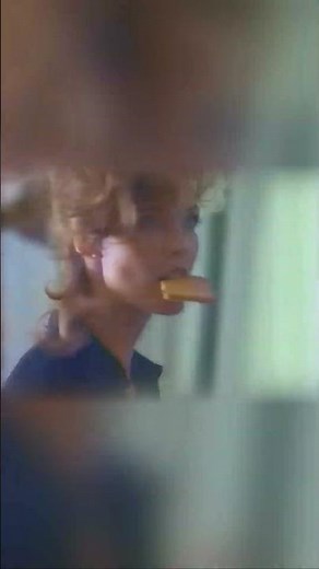 When Hanes made women's underwear (1995)