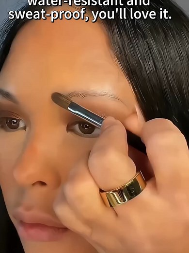 What did you use! This looks fantastic!! #tintedbrowgel #stampeyebrow #makeup #eyebrows #eyebrowtutorial #fyp #QCQX