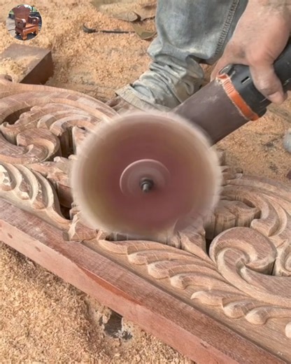 4.4K views · 44 reactions | how to carve wood | WOODY KK DAILY | Facebook