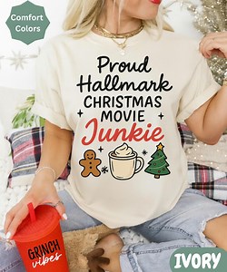 T-shirt film de Noël Hallmark, cadeau d'hiver douillet, chemise de Noël, chemise de Noël cacao chaud, chemise poinçon drôle, chemise de Noël - Etsy France