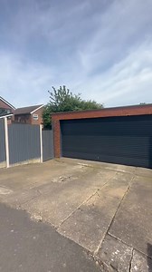 ‼️ Multiple extensions, corner plot position & detached double garage👌The open plan kitchen/sitting area 😍 ✔️ Upgraded kitchen/sitting room ✔️ Upgraded windows & doors ✔️ Open plan living room/diner ✔️ Utility area ✔️ Porch & WC ✔️ Spacious entrance hall ✔️ Three double bedrooms ✔️ Family bathroom ✔️ Immaculate gardens & social areas ✔️ Front & rear gardens ✔️ Corner plot ✔️ Double garage 📍Sunway Grove, Scunthorpe - £280,000 🏡 Contact the office on 📞01724 337697 📧 info@bella-properties.co.