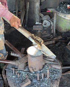 20K views · 161 reactions | tips and tricks to make a post hole digger from metal tube #MetalWorks #me #tips #talented #oldschool | METAL WORKS | Facebook