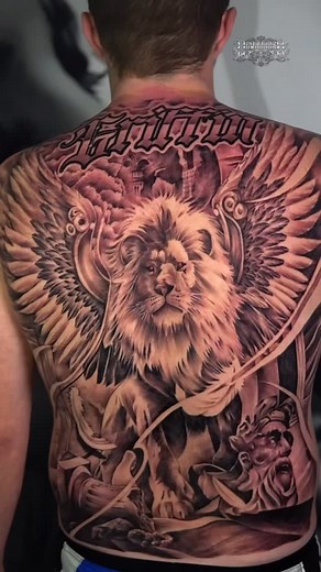 🦁 The Griffin Lion 🦅 Inspired by our client Griffin, this powerful lion with wings represents his strength, courage, and resilience. Every feather, every strand of fur, and every shadow is crafted with absolute precision — a true showcase of detailed artistry. This isn’t just a tattoo, it’s a personal emblem — a fusion of meaning and masterful execution. 💬 Want a piece that tells your story? Our team is ready to bring your vision to life. Hit us in the DMs and let’s make it happen. 📍 Downund