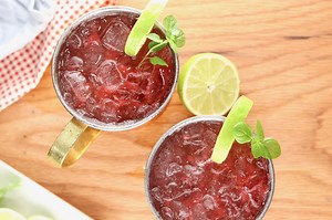 Strawberry Mango Moscow Mule {VIDEO} - Miss in the Kitchen