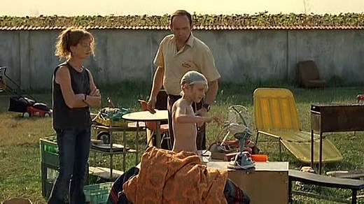 Home.2008.Isabelle.Huppert.DVDRiP.XViD-www.FilmStreamingV2.com