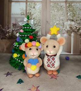 Ukrainian-style Mice, Felted From Wool - Etsy Australia
