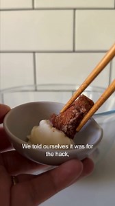 RECIPE AT THE END. 📝 Is there really a way to get deep-fry results with a shallow fry? 🍗 #friedchicken #fryyay #karaage | SBS Food