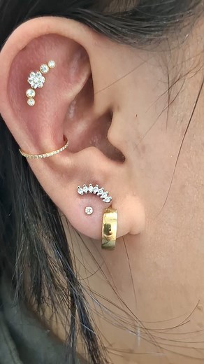 How about these cute #earpiercings for your next appointment ❤️ 😍 #flatpiercing #conchpiercing #earlobepiercing Thank you for choosing 👇 Ronnie Tattoo & Piercing Top Fan Ronnie Tattoo Maribago Higligths Steelenskin Ronnie Everyonee everyonee Topfans TopFans So what are you waiting for? Book your piercing appointment now! For appointment & inquiries, Walk ins are welcome! #earpiercingshopnearme #Steelenskin #ronnietattoo #ronnietattoomaribago #ayalapiercingshopnearme #maribagopiercingshopnearme