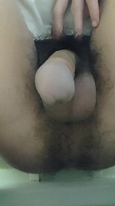 TW boy pooping - On the toilet Comp