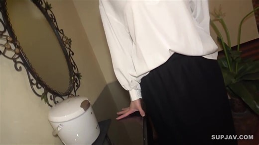[Uncensored, Completely Amateur, Raw Creampie] A Lovely, Tall, Beautiful Office Lady, 25 Years Old! Even Though She's An Amateur, She's Somehow Overflowing With Enthusiastic Fans! After Work, She Goes To The Hotel For A Quickie, Masked, And Totally Erotic