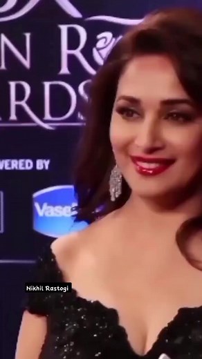 Beautiful madhuri dixit #likeit #reel #viral #madhuridixit #dancedeewane2 #fyp #deepikapadukone #bollywoodactress #li | Bollywood songs
