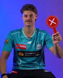 Voice notes or text messages❓ Here's what the players think 😂 #BBL15 #WBBL11 | BBL