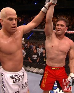 An unforgettable rivalry! #OnThisDay in 2006 Tito Ortiz and Ken Shamrock produced an epic battle then buried the hatchet 🤝 📺📱Relive their legendary trilogy on UFC Fight Pass | UFC