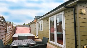 Golden Cross Holiday Park, Hailsham, East Sussex | Pitchup.com