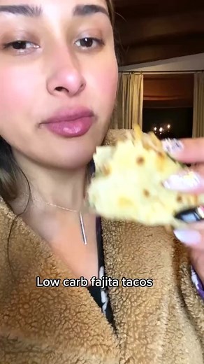 Easy Chicken Tacos #ketotacos #keto #chickentacos #ketodiet #foodie #Recipe #chef #deliciousfood #tasty #foodlover #foodblogger #cookingrecipe #cooking #cookies #homemade #yum #yummyfood #reelsfb #fyp #fypシ | Lowcarb Love