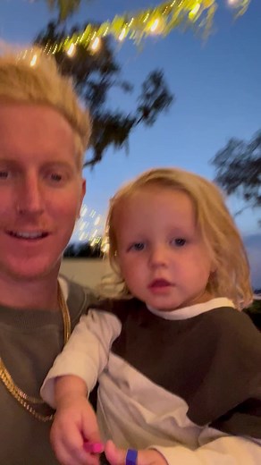 17K views · 351 reactions | Our new single “Everything Else Can Wait” is out at midnight!!! Pre-Save link is in our bio and story we can not wait for y’all to hear it ❤️ #wethekings #newsong #newmusicfriday #newmusic | We The Kings | Facebook