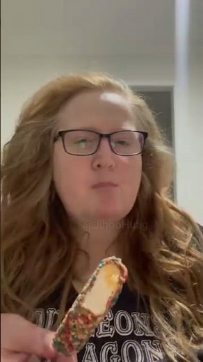 Plus Size Bliss: SSBBW Finds Love and Enjoys a Golden Gay Time! 😉 #ssbbw #plussize #shortvideo
