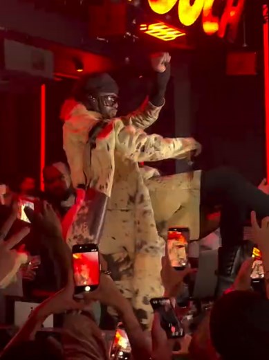 Playboi Carti performed Pissy Pamper in Paris tonight 🥺🙏 #fyp #playboicarti #carti #viral #foryoupage