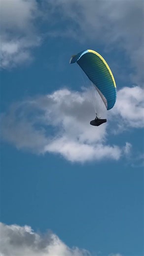 Gleitschirm am Ockfener Bockstein