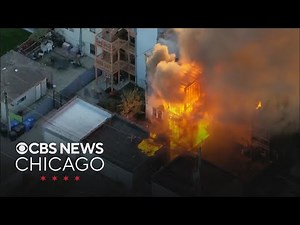 Massive fire erupts at Albany Park apartment building