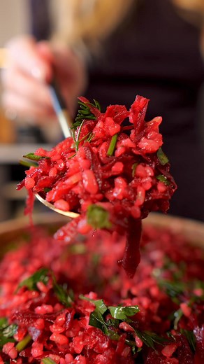 5K views · 66 reactions | O salata delicioasa si rapida! O incerci? (Scrie in comentarii)#salata #salad #retetesanatoase #retetesimple #reels #reel #gatit #delicios #foodie | Psiholog Clinician Nutritionist Alexandra Culinescu | Facebook