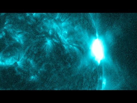 Suns erupts with long-duration X1.6-class solar flare in spacecraft time-lapse!