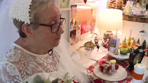 'Love is the most important thing': 74-year-old Ohio woman marries herself