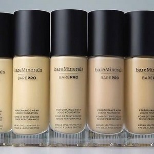 18 reactions | BarePRO Performance Wear Liquid Foundation SPF 20 finns i hela 30 nyanser ✔️ Vilken är din? | bareMinerals | Facebook