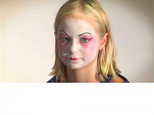 How To Create A Geisha Makeup Look