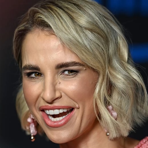 33K views · 36 reactions | Vogue shares three children with former Made In Chelsea star Spencer Matthews. | The Mirror | Facebook