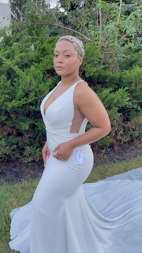 Stella York Wedding Dresses are inspired by the world’s hottest red carpet trends!💋 Join us for our Stella York Preview Trunk Show October 20th- October 22nd!!✨See trends for Fall 2024 collections before anyone else!! Call today to book an appointment (614)336-9100 extension 5📞Limited availability. • • • #wendysbridalcolumbus #adressforeverybride #missstellayork #previewtrunkshow #weddingdressinspo #bridallooks #bridalfashion #trendybride #modernbride #ontrendbride #modernweddings #2024bride #