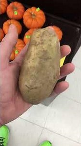 Weighing a potato