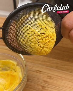 225K views · 5.4K reactions | Bolo decorado com chantilly & chocolate! A receita simples e elegante que faltava para a sua festa!  | Chefclub Brasil | Facebook