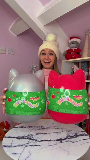 Unboxing GIANT Mystery Christmas Squishmallows!!😍🎁✨🎅🏼 #asmr #foryou