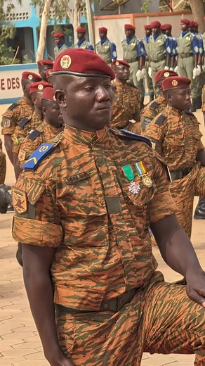 À l'image de ZOMBRÉ Armel, 115 autres militaires ont été promus au grade de Sergent pour le compte de la deuxième promotion spéciale de sous officiers. Une reconnaissance de la haute hiérarchie pour leur brillante participation à la reconquête du territoire.