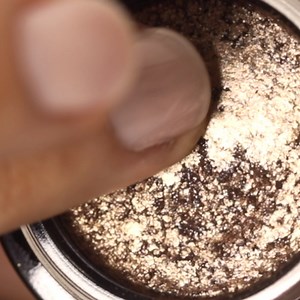 Honey Lid Lustre is back in stock! Let this high-shine, crystal-infused eye shadow light up your life—and your eye makeup. Wear it all over the lids or as a highlight along the browbones and at the inner corners of the eyes. Get it while you can! VictoriaBeckhamBeauty.com | Victoria Beckham Beauty