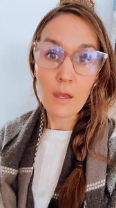 Let’s talk about something no one tells you ⤵️ Counting calories and macros? Eating less and exercising more?Outdated and useless advice for women in perimenopause.Weight loss isn’t about math.It’s about releasing inflammation. Inflammation is why so many women struggle with stubborn weight, bloating, and exhaustion. 🙅‍♀️ Poor gut health, nutrient deficiencies {including KEY minerals}, and blood sugar imbalances are throwing your body out of balance, making weight loss feel impossible.But here’