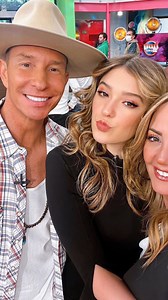 2.9M views · 10K reactions | Andrea Legarreta confirma que Erik Rubín “está rehaciendo su vida” sin ella | Famozos | Facebook