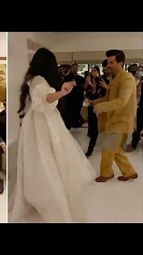 Drunk Anil Kapoor's Dance with daughter Rhea Kapoor goes VIRAL