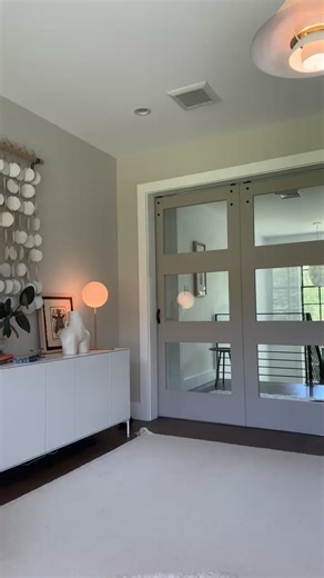 From how to study herbal medicine to where to source herbs, adaptogens in pregnancy, herbs for hot flashes, the truth about herbs for hair loss, herbs and thyroid health and so much more…. Listen in! And if you want to deep dive study herbal medicine with me, my course Herbal Medicine for Women is on sale 20% off to celebrate its 20th anniversary!!!! Head to my website and search under courses- you can’t miss it! Herbally yours! 🌿Dr. A | Aviva Romm, MD