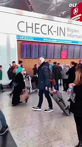 111K views · 628 reactions | C’est la coupe de cheveux la plus à la mode chez les touristes à l’aéroport d’Istanbul  En 2022 plus de 1 million de touristes sont venus faire une greffe de cheveux en Turquie !!! | Destination la Turquie | Facebook