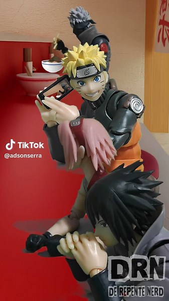 Paparazzi Fails Featuring Naruto and Sasuke Moments