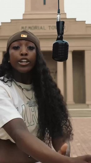 LSU BASKETBALL STAR HAS CRAZY FLOW ON THIS FREESTYLE🔥🔥😱#freestyle #rap #female #women #nickiminaj #lsu #marchmadness #viral #basketball #liveperformance #tiger #newrapper #talent #follow | New Rap Talent