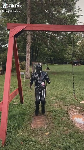 Boys in Latex Fashion: Masculinity and Rubber Apparel Exploration